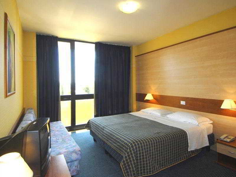 Hotel Centro Turistico Gardesano Bussolengo Esterno foto
